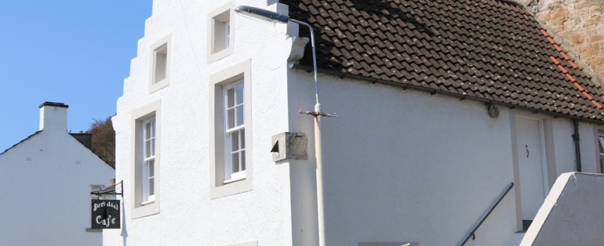 The sun shines on the Sundial Cafe, Limekilns, Fife