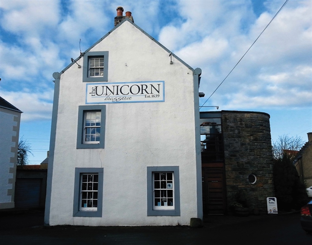 The_Unicorn_Inn_Kincardine_Exterior