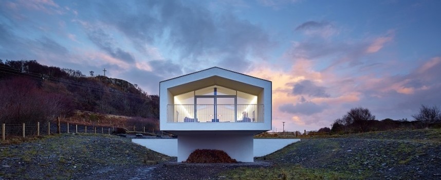 Stylish ‘beach house’ to rent in Morar, near Mallaig