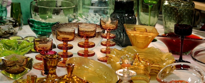 Pretty vintage glassware at the Antiques & Collectors Fair, Edinburgh