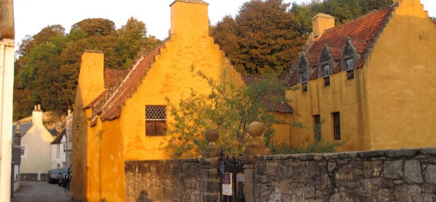 Walk from Culross Palace to Dunfermline