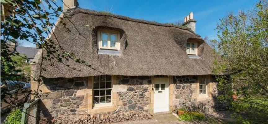 Fife’s thatched buildings: new survey published and a thatched cottage goes on sale